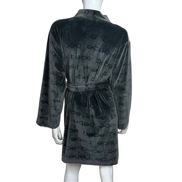 Bebe Monogram‎ Soft Plush Grey Mid Length Bathrobe - Picture 4 of 6